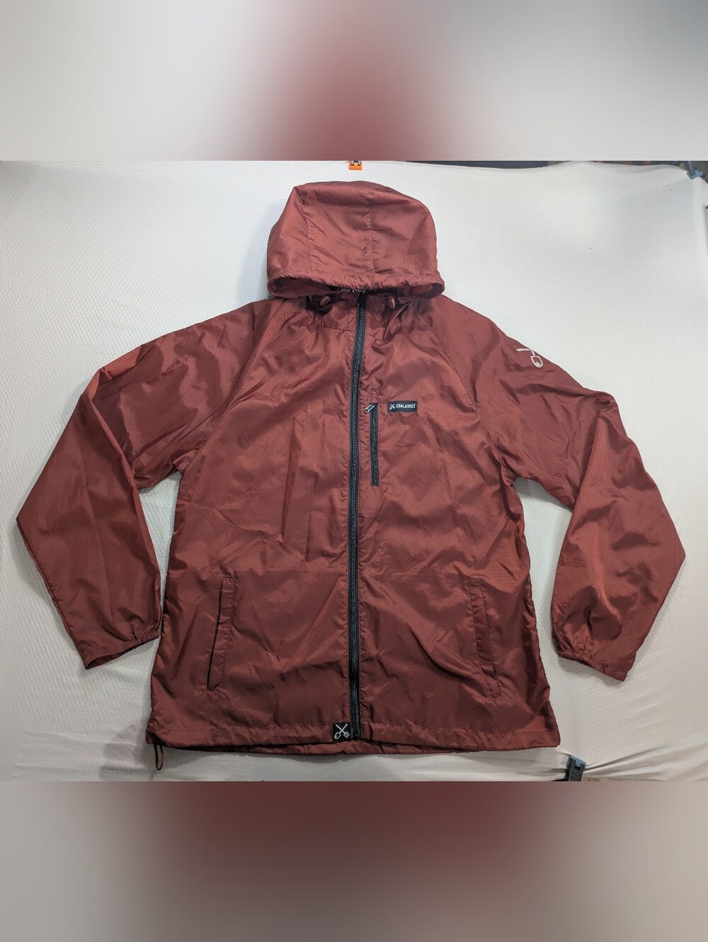 CoalaTree Unisex Red Full Zip Hooded Whistler Windbreaker Jacket Sz L Packable